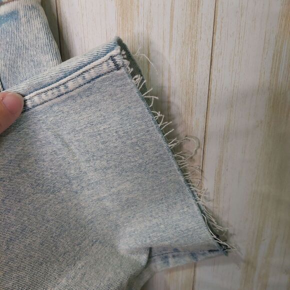 Vigoss Women's Stevie Crop Straight Jeans Light Wash~Distressed~Stretch~ Size 28 - Picture 10 of 16